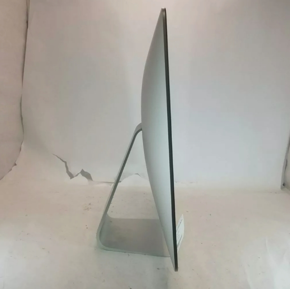 Apple iMac 2015 21 inch Intel core i5 A1418 all in one large skinny computer - Picture 3 of 8